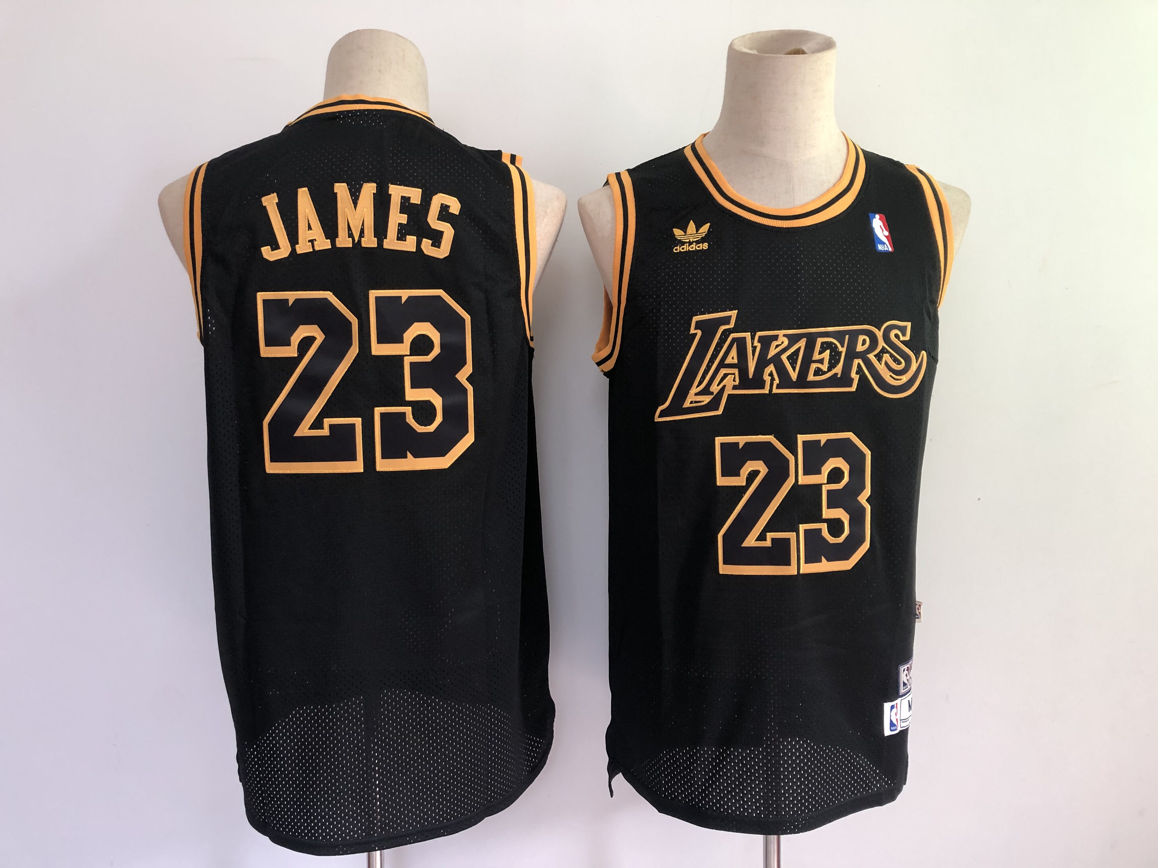 Men's Black Los Angeles Lakers #23 LeBron James Stitched Jersey