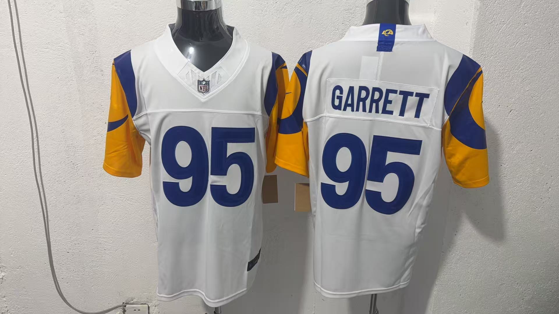 Men's White Los Angeles Rams #95 Myles Garrett 2026 F.U.S.E. Vapor Limited Stitched Football Jersey